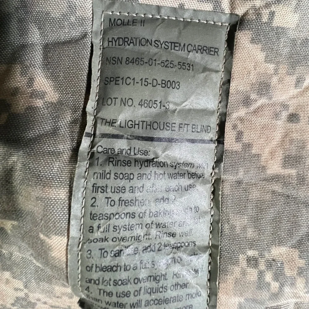 US Military Hydration System Carrier Unisex OS Green UCP Camo MOLLE II 4971